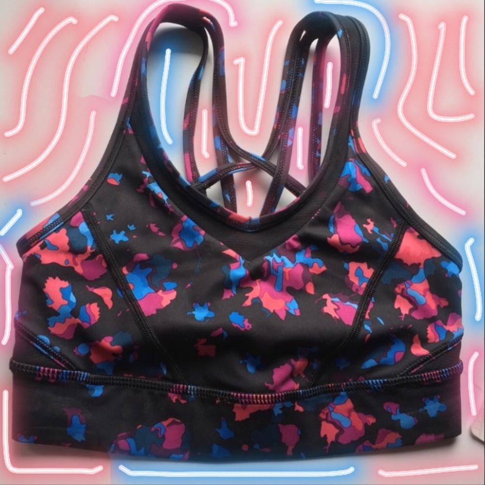 Lululemon NWT strap it like it’s hot bra